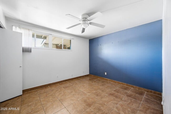 Building Photo - 4213 E Sahuaro Dr