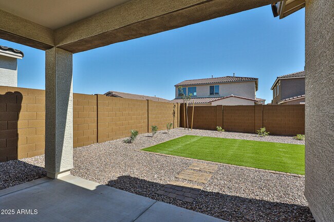 Building Photo - 8747 W Colter St