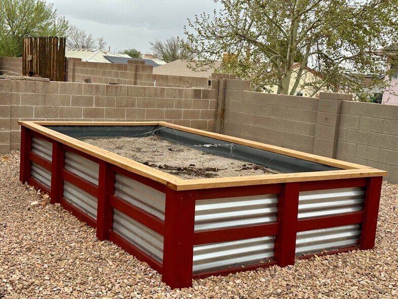 raised garden bed - 2598 Withington Peak Dr NE