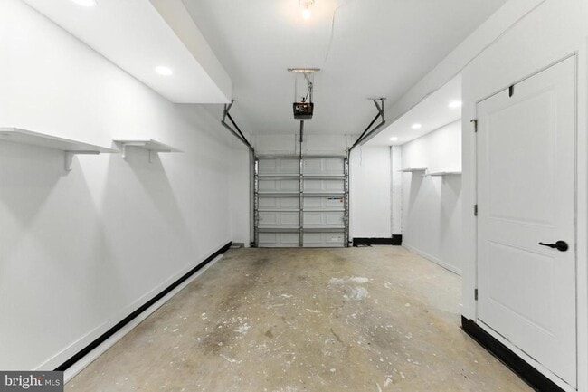 Building Photo - 1111 Trenton Pl SE