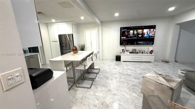 Building Photo - 1555 SW 21st Way