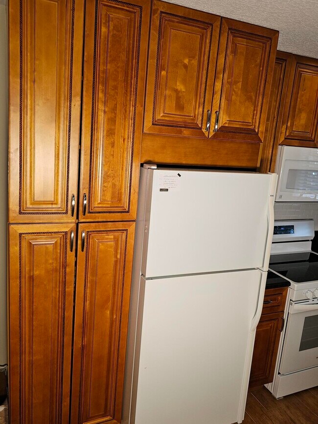 Building Photo - 5250 Nesting Way