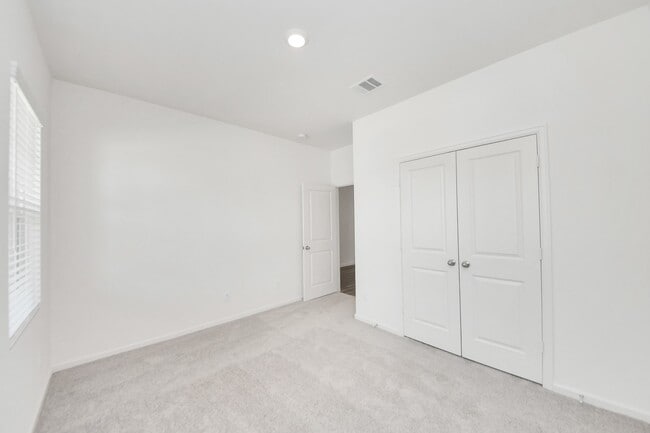 Building Photo - 1812 Corsica Crk Ln