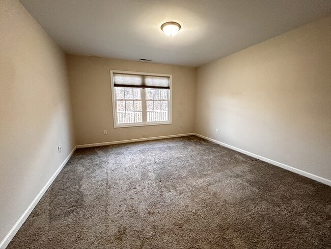 Building Photo - 12 Jackmia Way