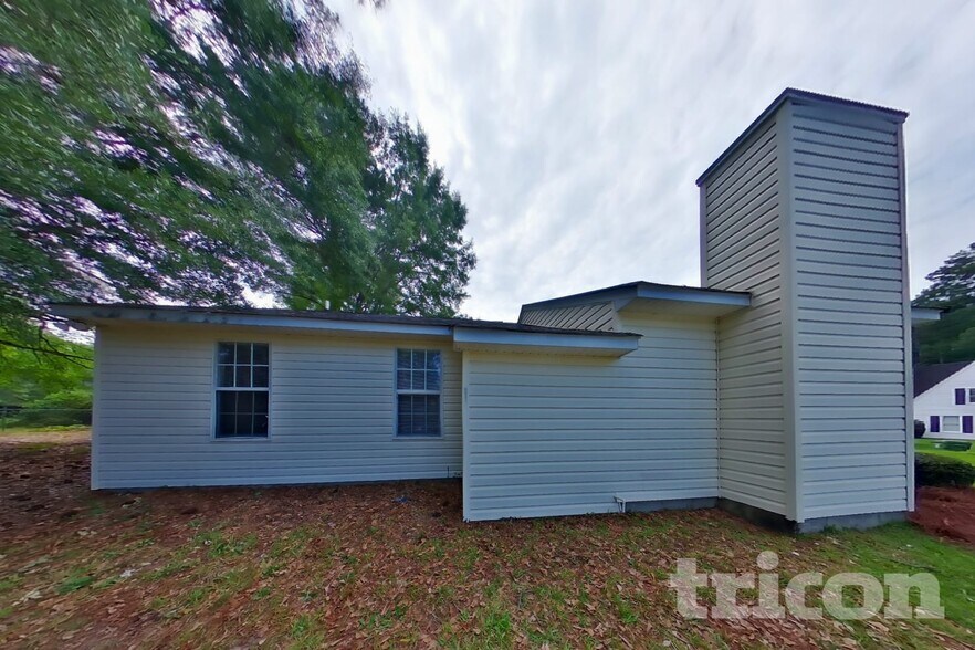 Building Photo - 120 Huntwood Trail