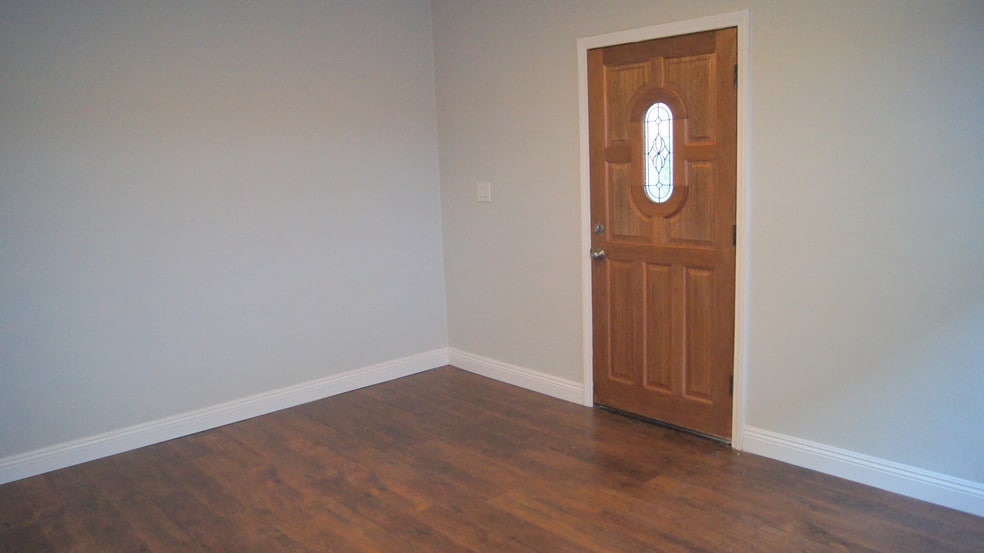 Building Photo - 1649 257th St