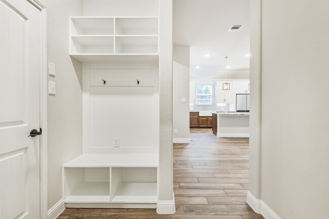 Building Photo - 16615 Tranquility Grove Dr