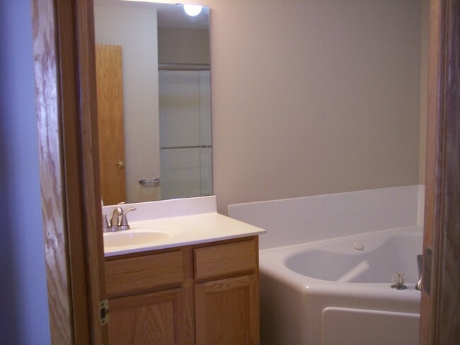 Building Photo - 4305 Merrimac Ln