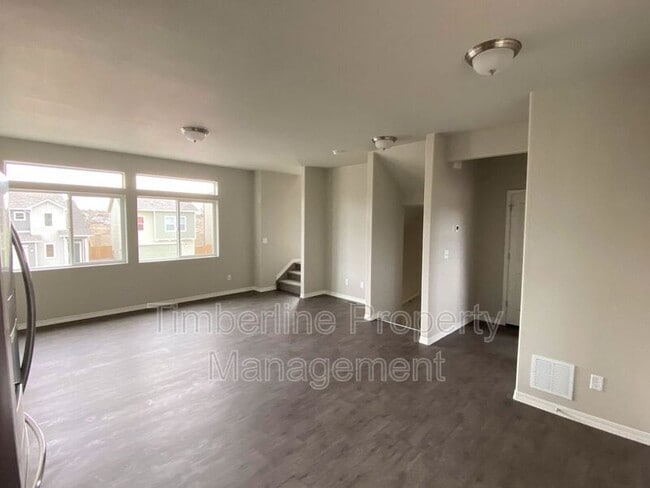 Building Photo - 874 Grissom Dr.
