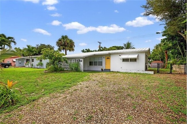 Building Photo - 3131 SW 20th Ct