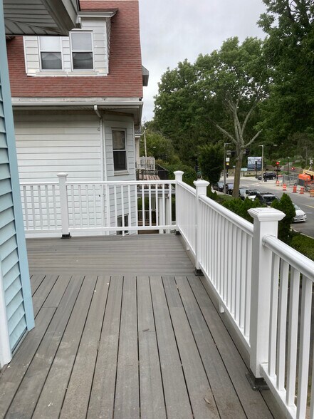 Building Photo - 148 Washington St