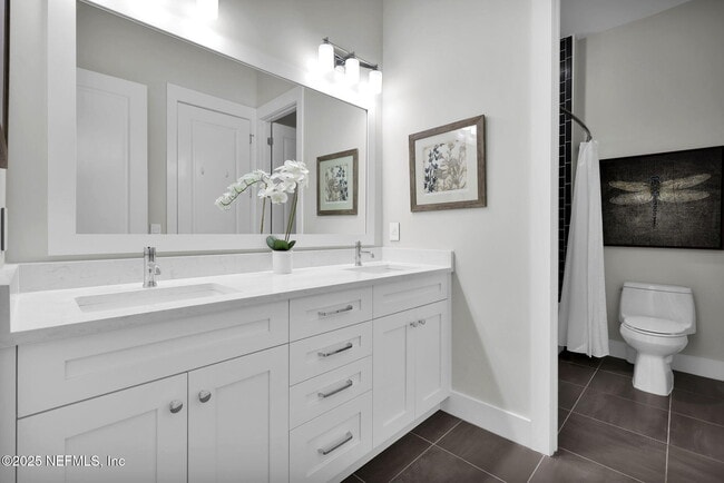 Building Photo - 2320 Beach Blvd