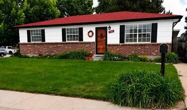 Building Photo - 5542 Xanadu St