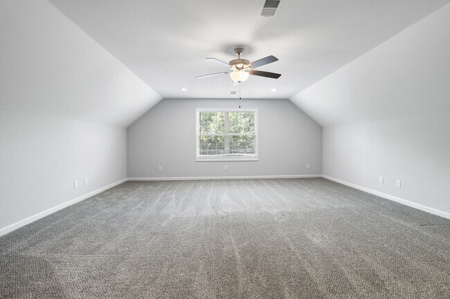 Building Photo - 2985 Gibbs Ln