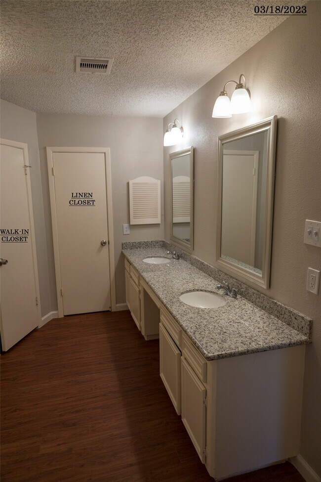 Building Photo - 16714 Britford