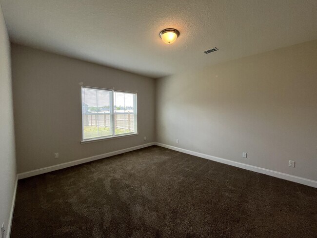 Building Photo - 200 Gambrel Rd