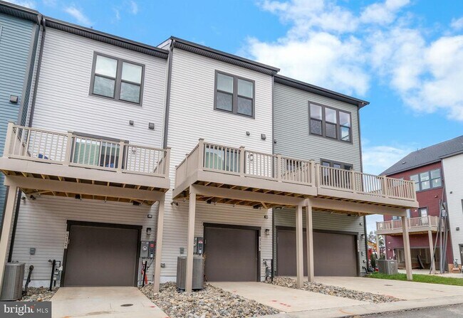 Building Photo - 314 Hazel Alder Ln