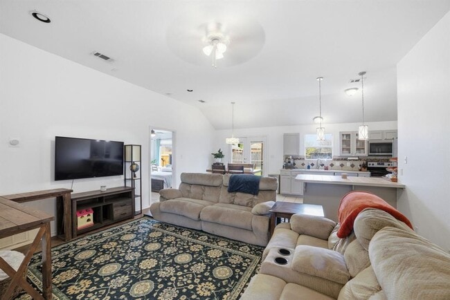 Building Photo - 411 Copper Ln