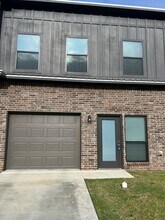 Building Photo - 3457-3457 Brooke Pl