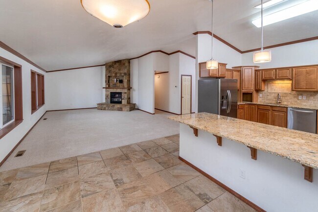 Building Photo - This could be your dream home! Must see!!