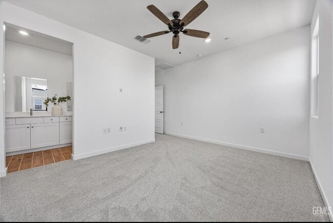 Building Photo - 8906 Ml Brg Dr