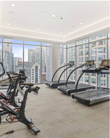 Building Photo - 12 E Huron St