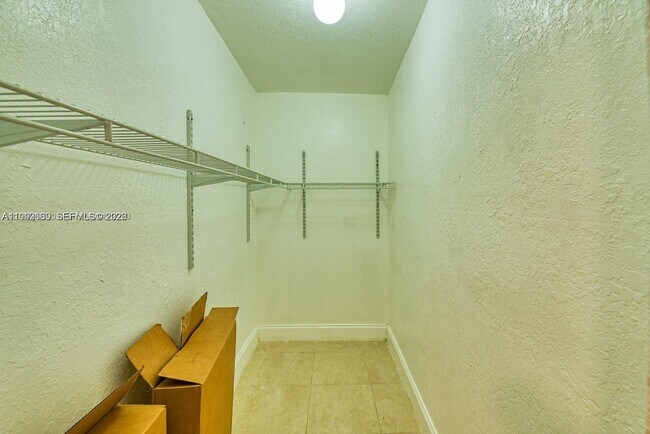 Building Photo - 13005 NW 8th Ave