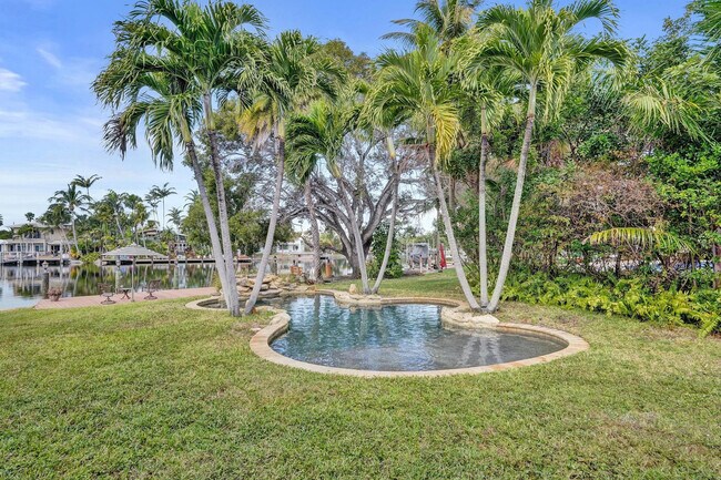 Building Photo - 2425 Fryer Point