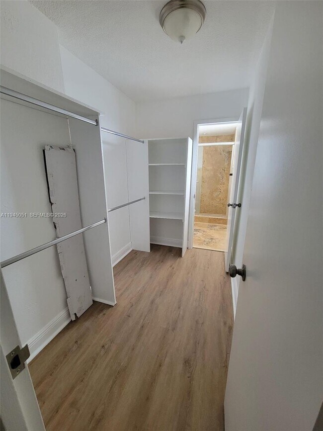 Building Photo - 1800 Sans Souci Blvd