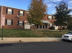 Building Photo - 2Bedroom apt for rent