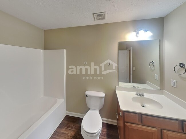 Building Photo - 111 Dreville Dr