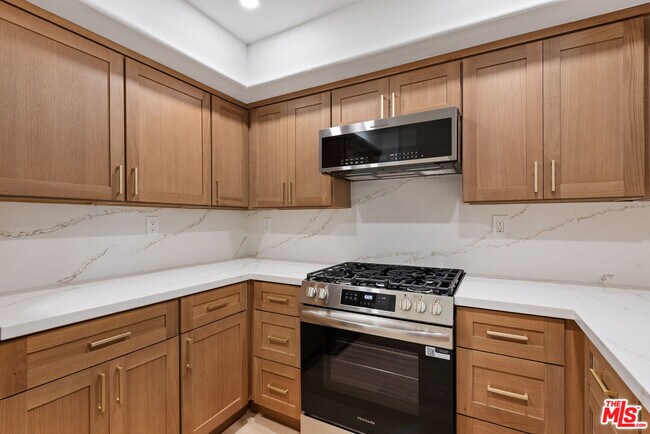 Building Photo - 5500 Torrance Blvd