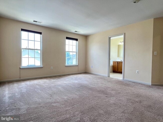 Building Photo - 15720 Palermo Terrace