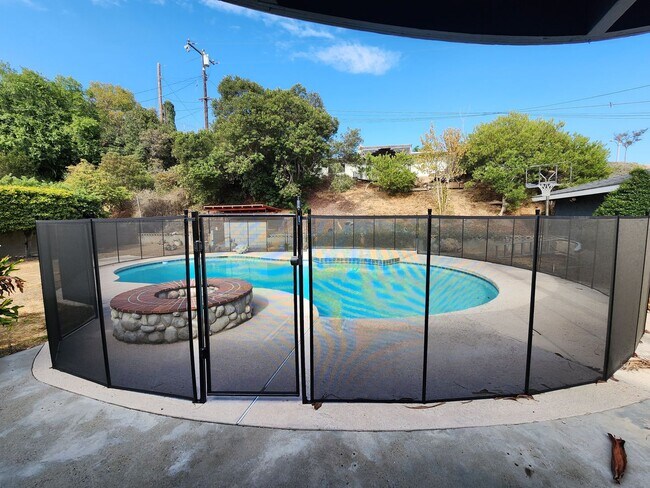 Building Photo - Beautiful Newly Renovated 3 Bedroom 2 Bathroom House in Whittier