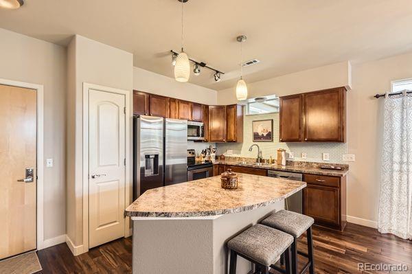 Building Photo - 10176 Park Meadows Dr