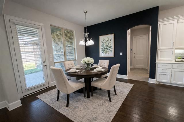 Building Photo - 1304 Damsel Caitlyn Dr