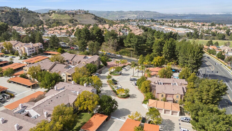 Building Photo - 2320 Del Mar Way