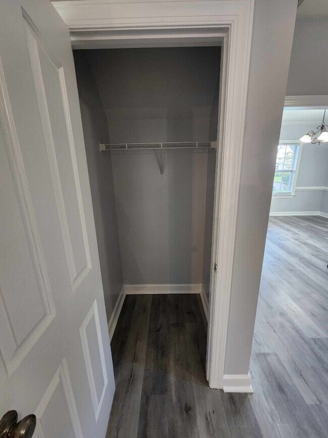 Building Photo - 152 Molinia Dr