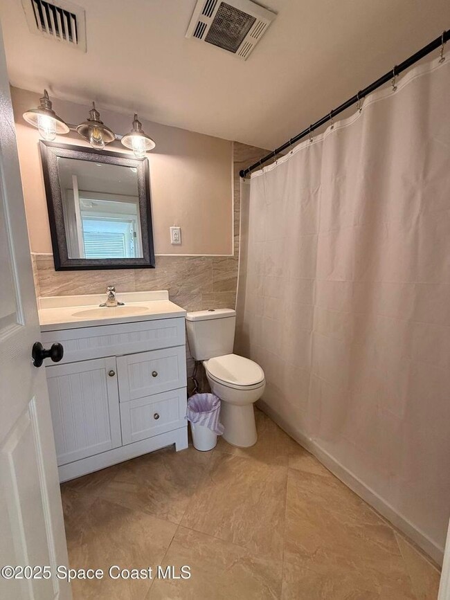 Building Photo - 2020 N Atlantic Ave