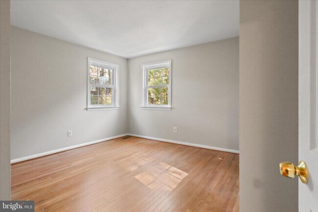 Building Photo - 10439 Courthouse Dr