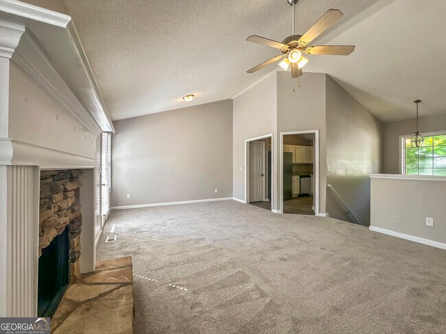 Building Photo - 90 Greystone Cir