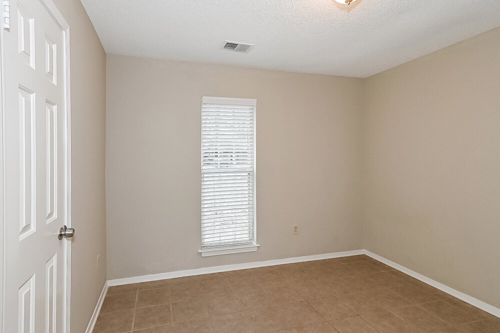 Building Photo - 4210 Brighton Dr