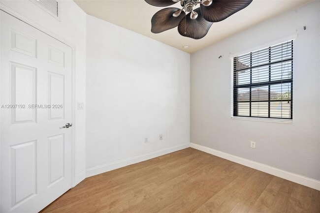 Building Photo - 3728 NE 3rd Ct