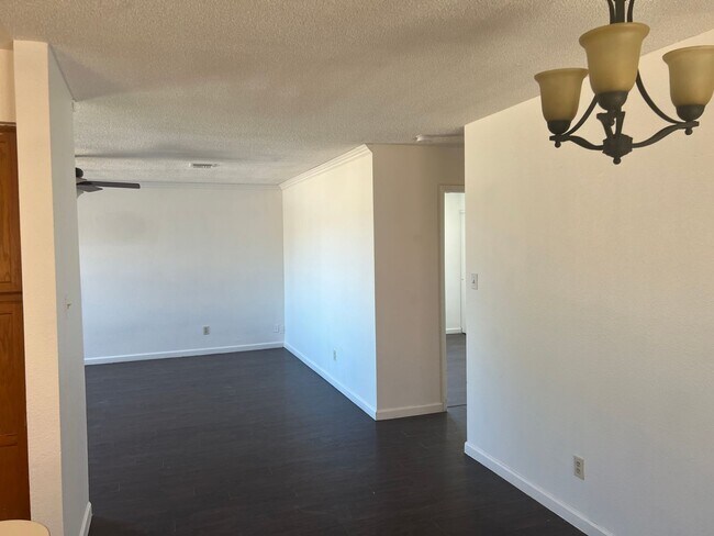 Building Photo - Three Bedroom Cibola Home on a large Lot