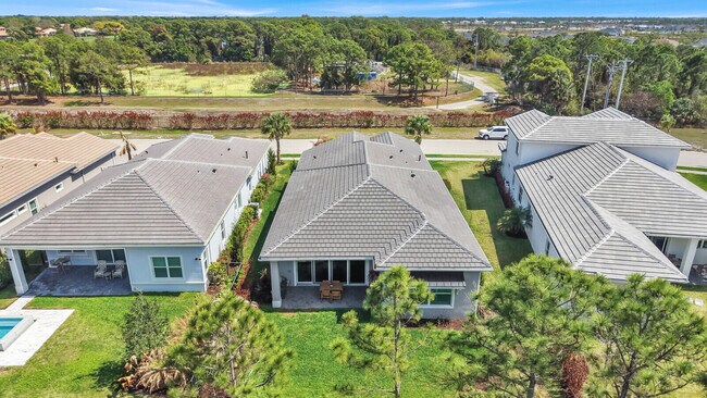 Building Photo - 138 Palma St