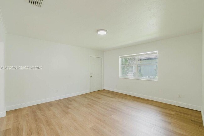 Building Photo - 25505 SW 108th Ave