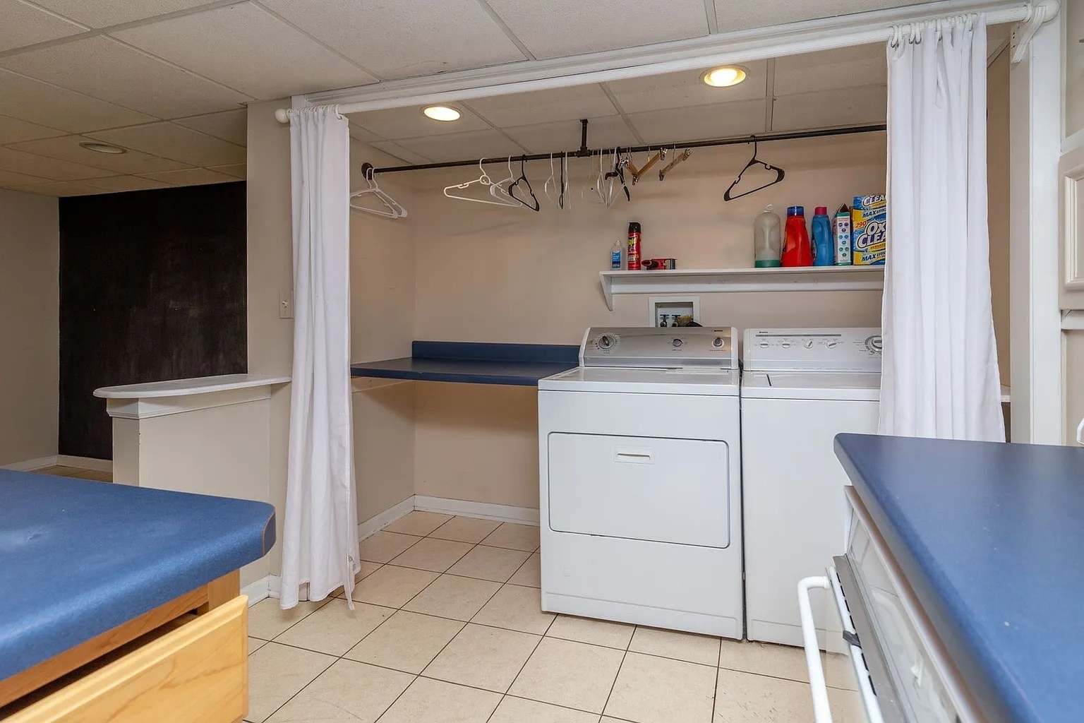 Building Photo - 432 S Dale Ave