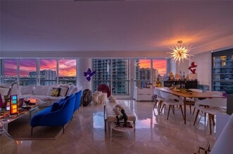 Building Photo - 16500 Collins Ave
