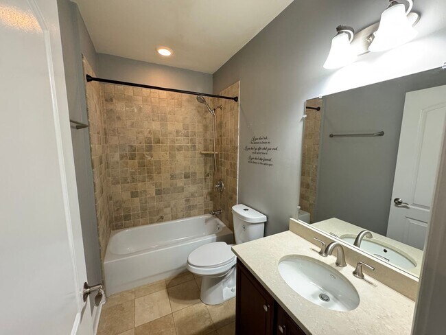 Building Photo - 5406 S Indiana Ave