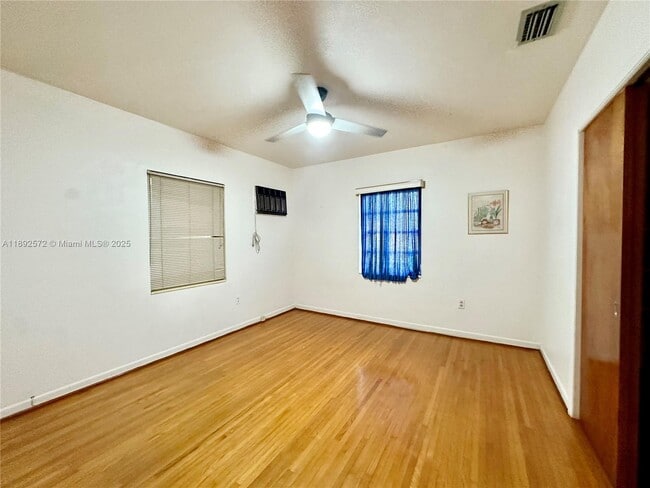 Building Photo - 4005 NW 9th St